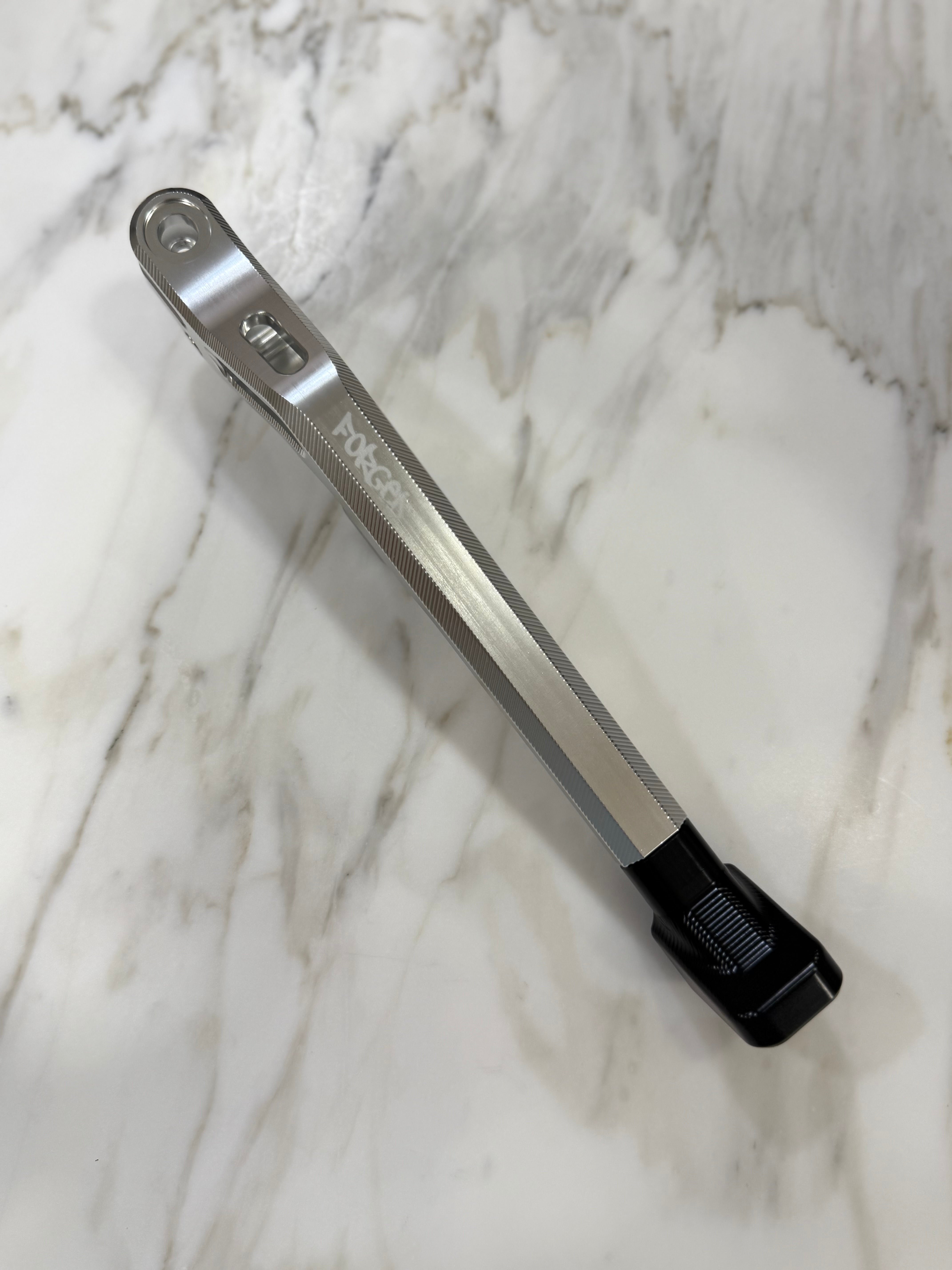 GREEN SPOON ジョックロック × 例えば炎 アクスタ タキノトレカ E-Moto Kickstand Upgrade — Sur-Ron Talaria | Forged – Forged Racing
