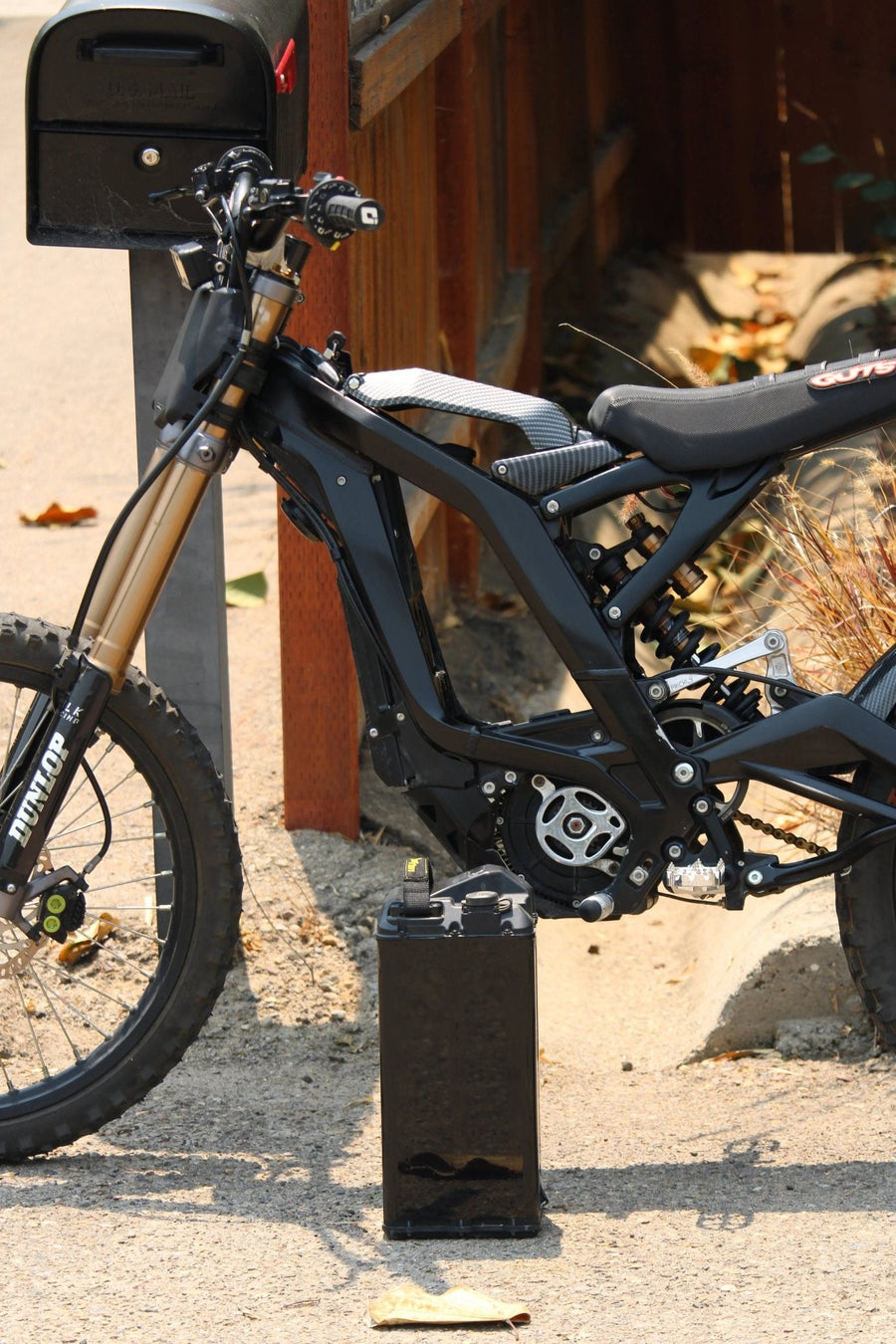 E-Bike "invisible" Vantablack Battery Wrap — view 3