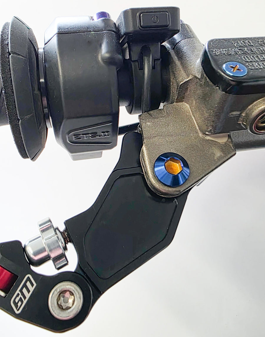 Shorty Style Ultra Bee Lever Pivot Bolts – Titanium Upgrade — view 3